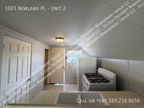 1003 Newland Pl in Kalamazoo, MI - Building Photo - Building Photo