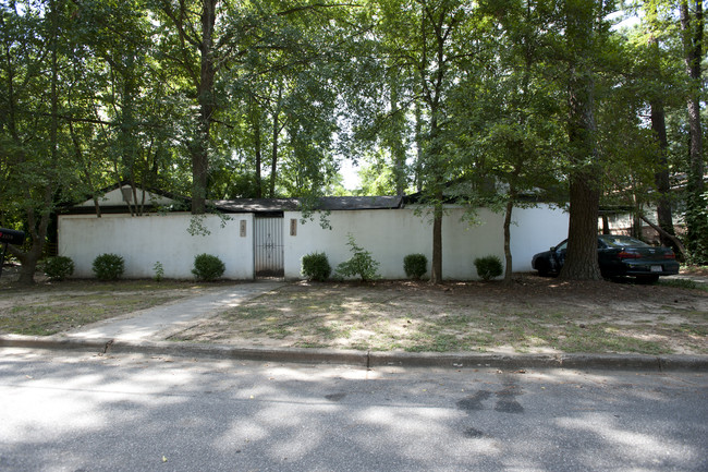 North Pierce Circle Duplexes in Macon, GA - Building Photo - Building Photo