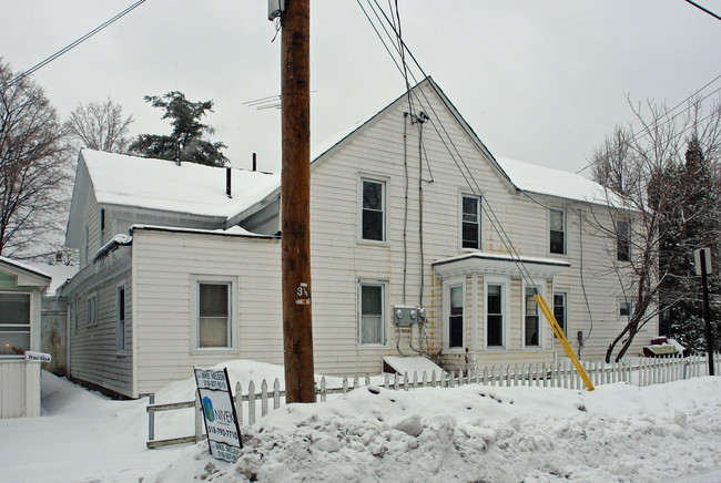 21 Center St in Glens Falls, NY - Building Photo - Building Photo