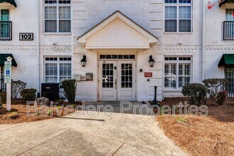 102-203 Sunset Cir in Greensboro, NC - Building Photo - Building Photo