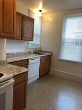 381 Broadway, Unit 2 in Cambridge, MA - Foto de edificio - Building Photo