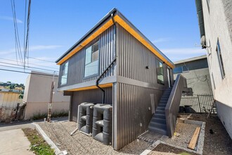 5150 Ithaca Ave in Los Angeles, CA - Building Photo - Building Photo