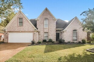 10221 Green Moss Dr N in Cordova, TN - Building Photo