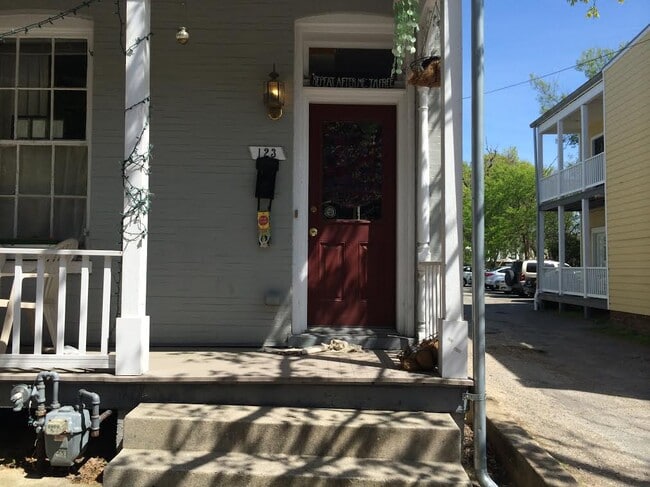 property at 123 S Cherry St