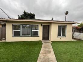 4714 W 152nd St in Lawndale, CA - Building Photo