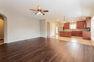 1404 Nightingale Dr in Aubrey, TX - Building Photo - Building Photo