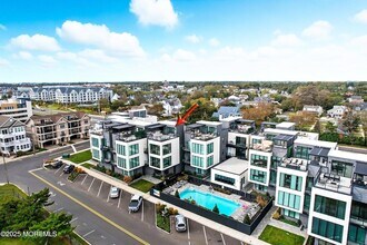 200 Ocean Ave N in Long Branch, NJ - Foto de edificio - Building Photo