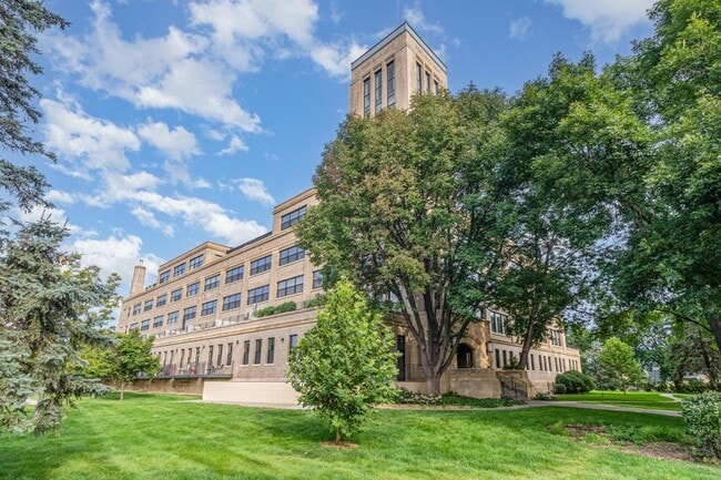 730 Stinson Blvd NE in Minneapolis, MN - Building Photo - Building Photo