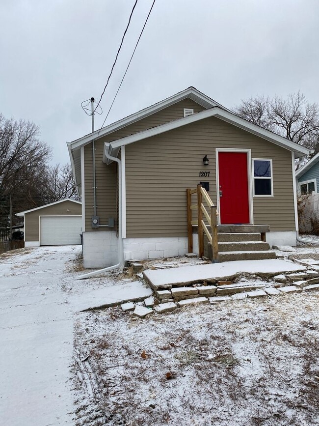 property at 1207 Bundy St