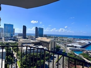 700 Richards St in Honolulu, HI - Building Photo - Building Photo