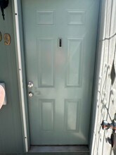 109 Greenbriar Townhouse Way in Las Vegas, NV - Building Photo - Building Photo