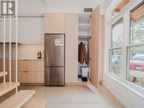 166 Russell Ave in St Catharines, ON - Building Photo - Building Photo