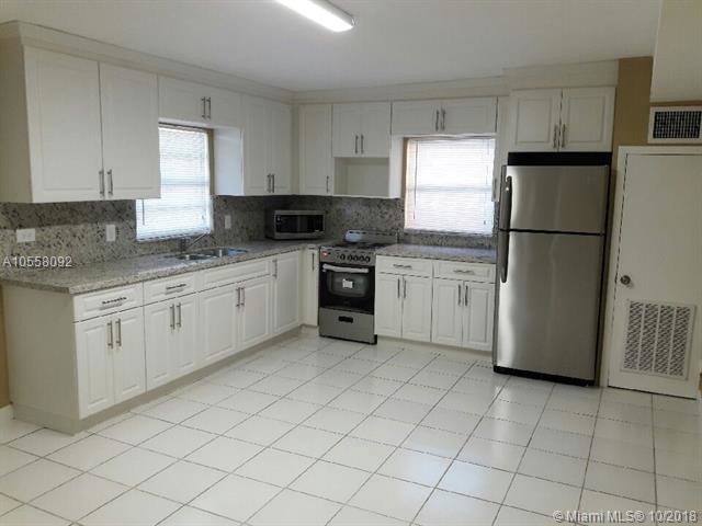 141 W 6th St-Unit -C in Hialeah, FL - Building Photo