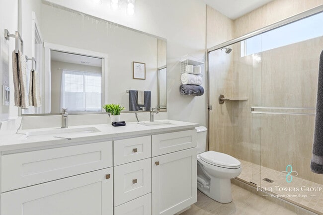 property at 1205 NE Emerald Dr