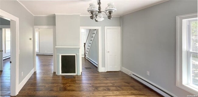 650 Main St in Port Jefferson, NY - Building Photo - Building Photo