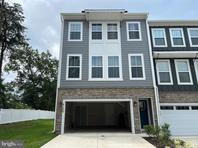 property at 4100 Bolton Ct