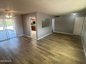 10344 W Salem Dr in Sun City, AZ - Building Photo - Building Photo
