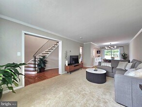 5988 Queenston St in West Springfield, VA - Building Photo - Building Photo