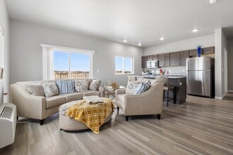 Sweetgrass Crossing in Brookings, SD - Building Photo - Building Photo