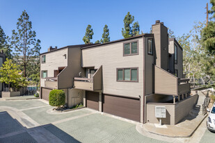 23732 Hillhurst Dr in Laguna Niguel, CA - Building Photo