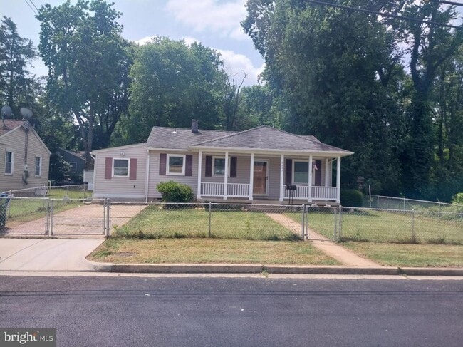 property at 3603 Elmwood Dr
