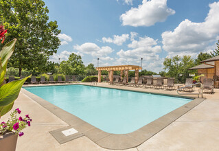 Lodge of Overland Park in Overland Park, KS - Foto de edificio - Building Photo