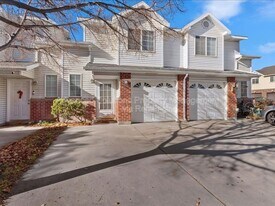 8812 Wollemi Pine Way in West Jordan, UT - Building Photo