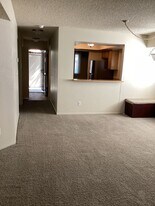 2333 Roundhouse Rd in Sparks, NV - Building Photo