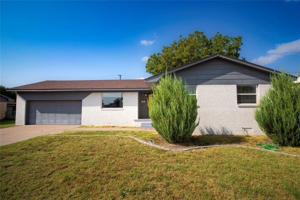 713 W Oriole St in Altus, OK - Building Photo