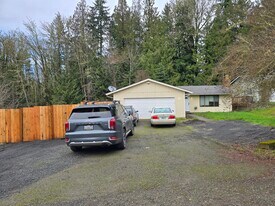 1441 SE Shelton Ln in Port Orchard, WA - Building Photo