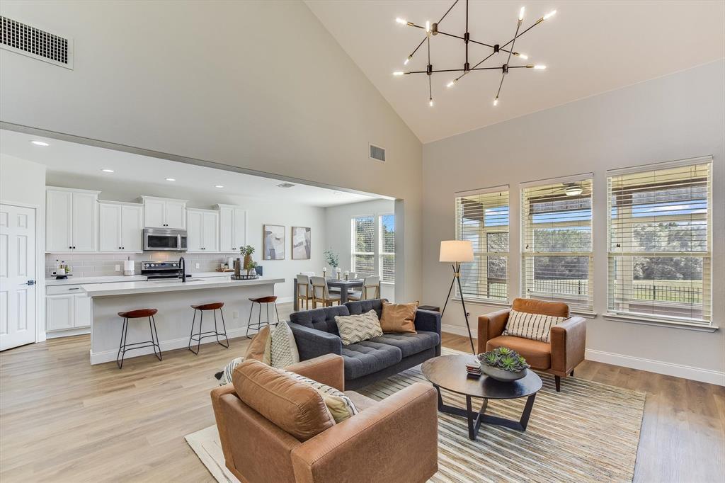 1305 Canopy Creek Way in Austin, TX - Building Photo