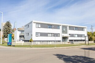 Rossdale Apartments 2 in Edmonton, AB - Building Photo