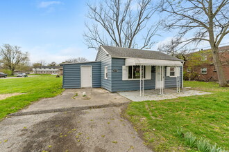1635 Elaine Rd in Columbus, OH - Building Photo - Building Photo