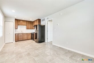 1628 Arbor Knot Dr in Kyle, TX - Building Photo - Building Photo