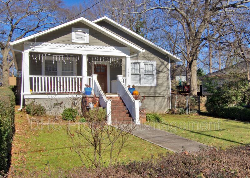 1208 Arkwright Pl SE in Atlanta, GA - Building Photo