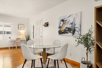 1169 Amherst Ave, Unit #1173-1/2 in Los Angeles, CA - Foto de edificio - Building Photo