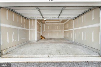 48 Munro Rd in Newark, DE - Foto de edificio - Building Photo