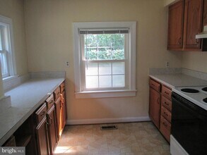 6531 Windham Ave in Alexandria, VA - Building Photo - Building Photo