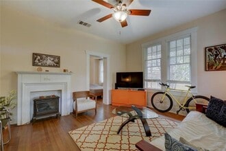 601 Bellevue Pl in Austin, TX - Building Photo - Building Photo