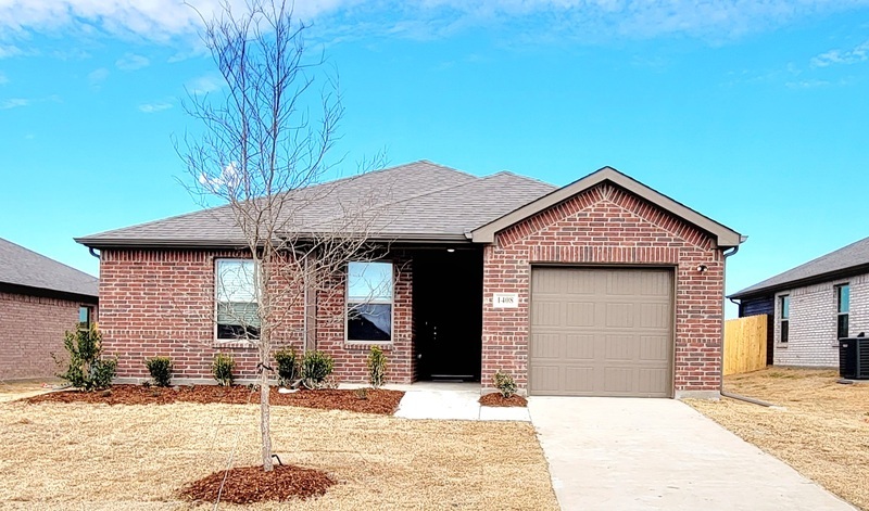 1408 Brindle Dr in Greenville, TX - Building Photo