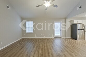 136 Western Red Cedar Dr in Springfield, GA - Building Photo - Building Photo