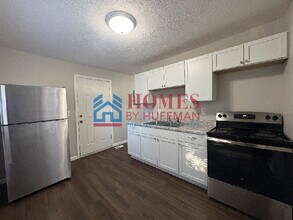 1215 Joan Ave in Evansville, IN - Building Photo - Building Photo