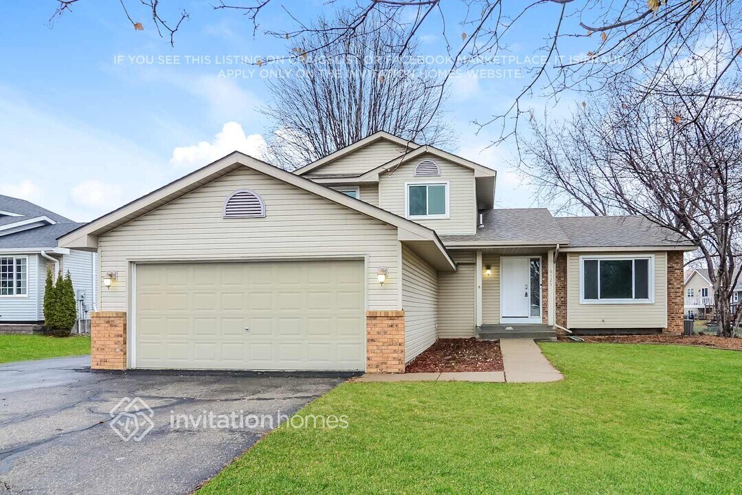 6125 175th St W in Farmington, MN - Building Photo