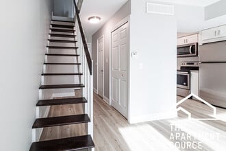 744 W Gordon Ter in Chicago, IL - Foto de edificio - Building Photo