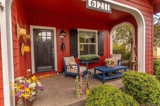 61211 Fairfield Dr in Bend, OR - Building Photo - Building Photo