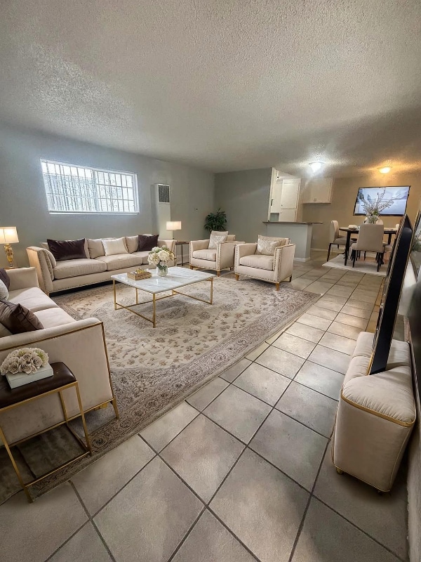 6111 Linden Ave