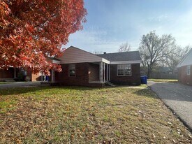 1110 Arkansas St in Norman, OK - Building Photo