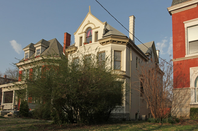 1528 S 3rd St in Louisville, KY - Building Photo - Building Photo