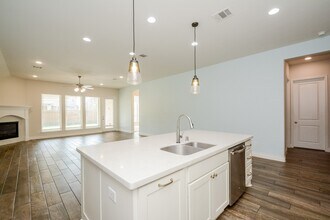 28127 Knight Peak Dr in The Woodlands, TX - Building Photo - Building Photo