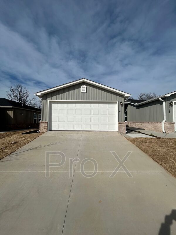 114 NW 67th Ave in Bentonville, AR - Building Photo - Building Photo